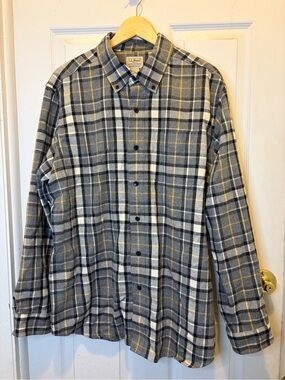 L.L. Bean Men’s Gray Plaid 100% Cotton Button-Down Traditional Fit